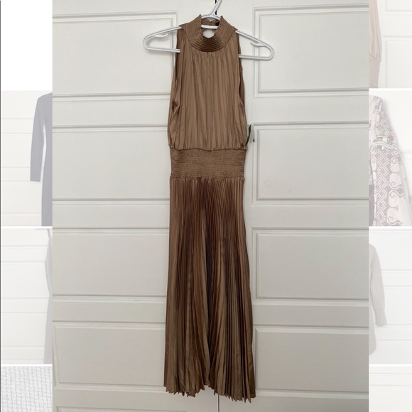 Dresses & Skirts - Gold Evening Dress NWT